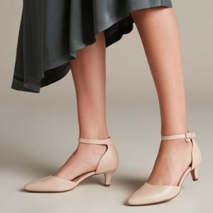 NIB Clarks Linvale Edyth 8.5 Pumps Heels Pink Nude